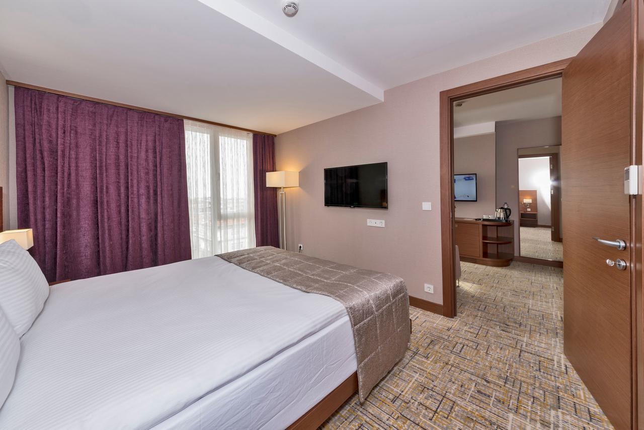 Land Park Hotel Istanbul Bagian luar foto
