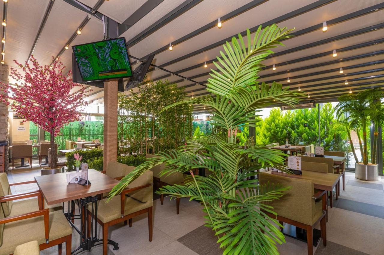 Land Park Hotel Istanbul Bagian luar foto